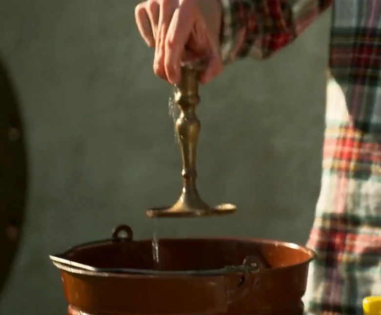Hand cleaning brass object