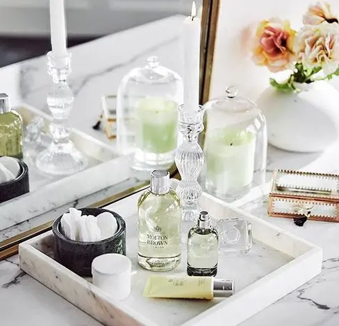 Luxury make-up set svačky na mramorovém podložce